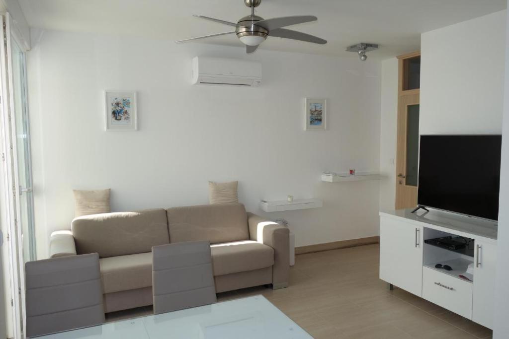 Apartment Kamelija Split