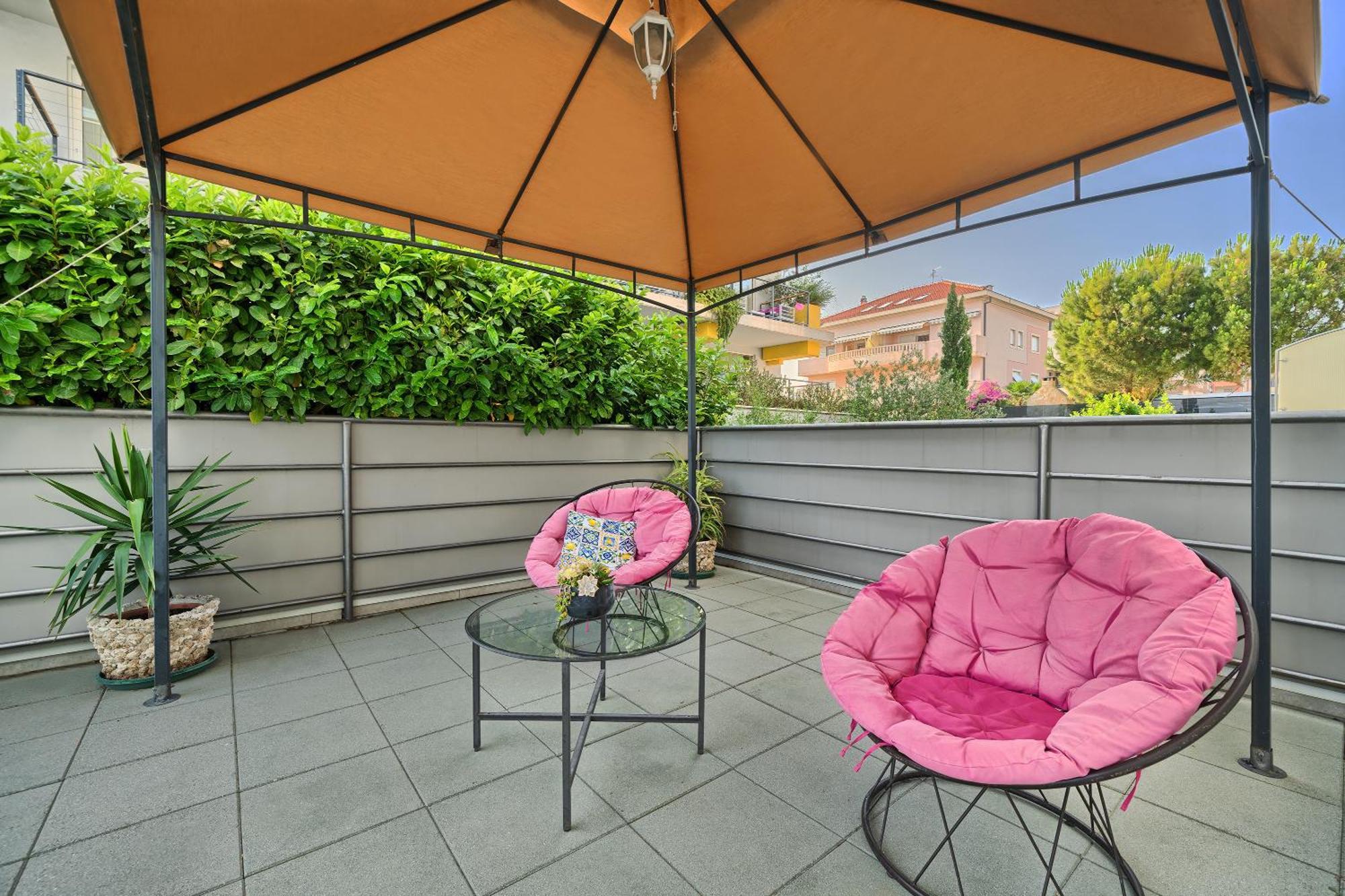 Appartement Kamelija *